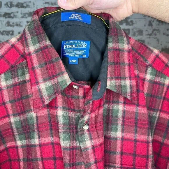 Vintage Pendleton 100 % virgin wool long sleeve button down - Picture 3 of 5